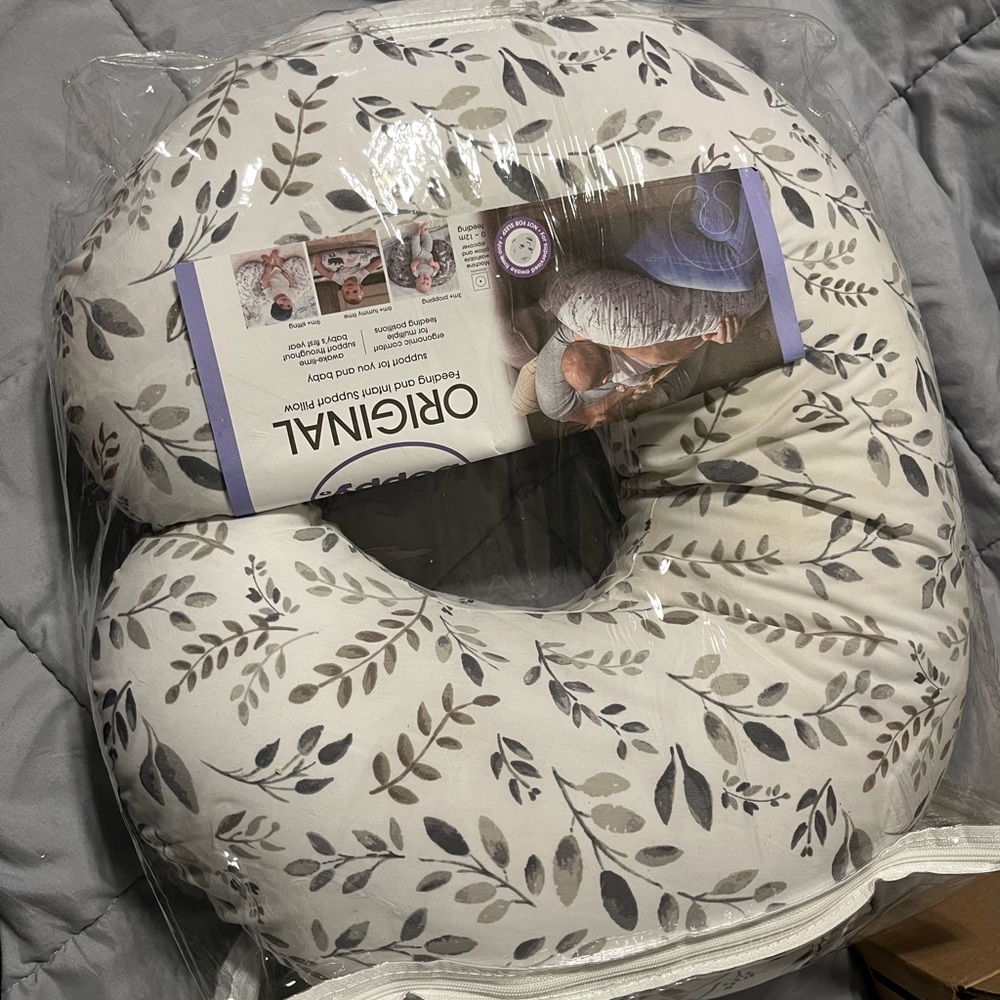 Boppy pillow